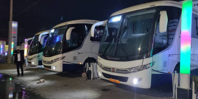 Vaine politique autour des trois bus livrés à La Poste du Bénin : La vérité qui balaie le chantage