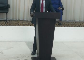 Conférence de presse du gouvernement : Léandre Houngbédji et Didier Tonato décryptent les 100 jours de Talon