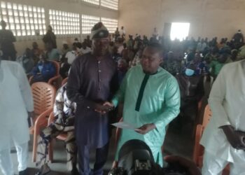 Adhésion de 5 conseillers Fcbe au Br à Tchaourou : Robert Gbian  et Charles Toko reçoivent les nouveaux venus