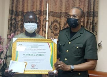 Reconnaissance de la grande probité et de l’intégrité de Baraka Amidou : Les mots du préfet Cissé au jeune ayant ramassé et rendu 14 millions FCFA
