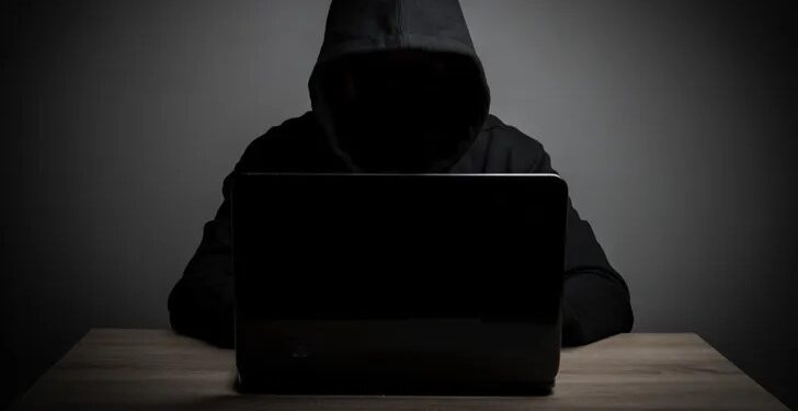 Bénin : Plus de 20 jeunes cybercriminels interpellés à Womey et Atchoukpa