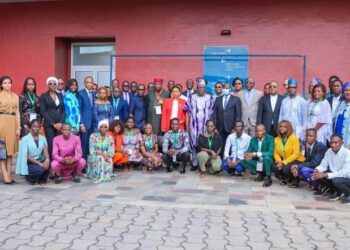1ère édition du Parlement francophone des jeunes Région Afrique : Plus d’une quarantaine de jeunes parlementaires mis en incubation par le président Vlavonou