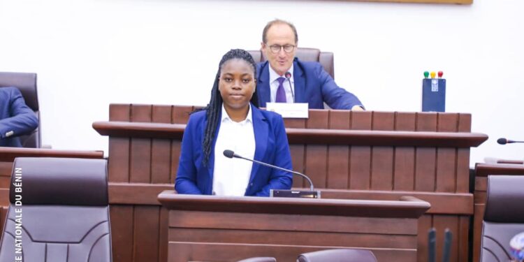 Parlement francophone des jeunes de l&rsquo;APF : Ange-Mario AOUGA représente le Bénin pour la région Afrique
