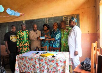 Soutien à l&rsquo;école maternelle de Ouèdo centre Dessato et Ceg Kpossidja : La Fondation Martin Vihoutou ASSOGBA exprime sa générosité envers la couche vulnérable