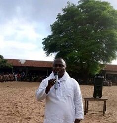 Bénin : 5000 kits scolaires distribués par Ouragan Fondation Houndéladji à l’Epp Zogbo
