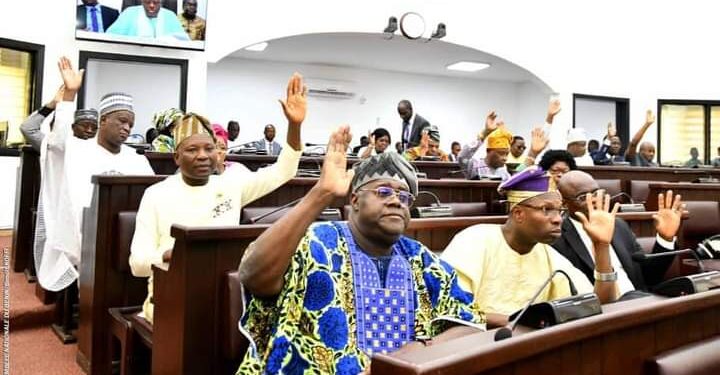 Assemblée nationale : La loi sur le GAZODUC votée et les accords sur l’ECO, la cybersécurité, la cybercriminalité, le Smart Africa autorisés