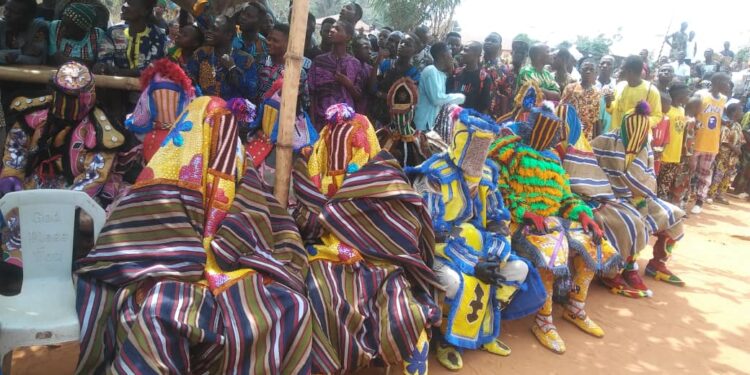 Fête cultuelle et cultuelle triennale AGAN à Adja-Ouèrè : Plus de cinquante de revenants ont fait leur sortie samedi à Itchèdè