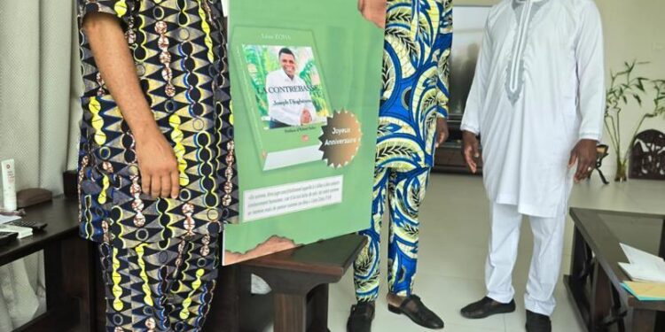 Retrouvailles entre Djogbénou, Zoha, et Soho : « La contrebasse. Joseph Djogbénou » au cœur des échanges