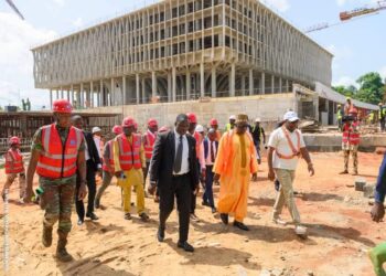 Construction du nouveau siège de l’Assemblée nationale : Vlavonou constate l’évolution des travaux
