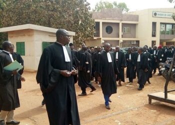 Burkina Faso : Grève des avocats en signe de protestation contre….