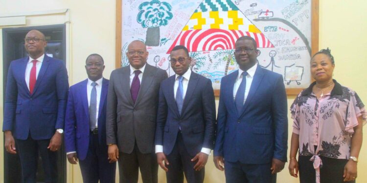 Bénin : Les membres du Conseil d’administration du Centre hospitalier international de Calavi installés