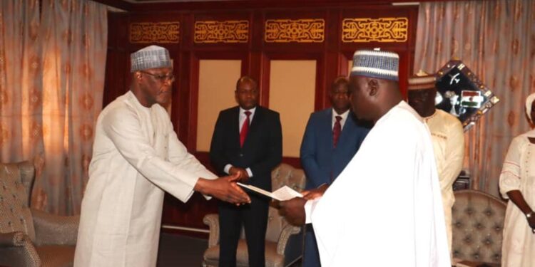 Diplomatie : L’ambassadeur du Bénin au Niger officiellement installé