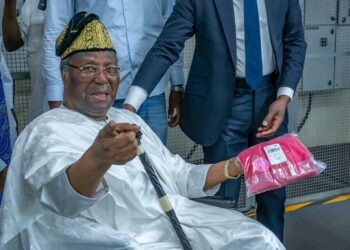 Visite à la Zone industrielle de Glo-Djigbé : Nicéphore Soglo salue les réalisations de Talon à la Gdiz