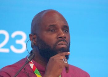 Entré illégalement en France : Kémi Séba arrêté