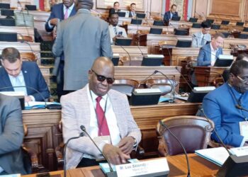 Réunion de l&rsquo;AIMF à Paris : Luc Atrokpo discute de nouvelles opportunités de financement pour le développement économique local