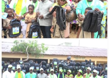 Don de kits scolaires aux apprenants de Cotonou : Les écoliers d’Ahogbohouè et de Vèdoko 3 en joie grâce au Conseiller Br Houndéladji