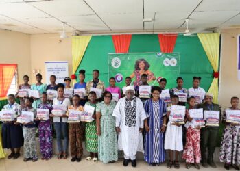 Consécration des champions & Miss Mathématiques et physiques-chimie à l&rsquo;Imsp : La LNB SA investie dans la promotion de l&rsquo;excellence