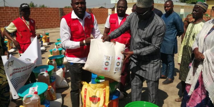 Parakou : Remise des Kits alimentaires aux sinistrés de 2022-2023