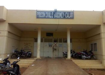 Bénin : Un détenu se travestit pour essayer de se faire la belle à la prison d’Abomey-Calavi