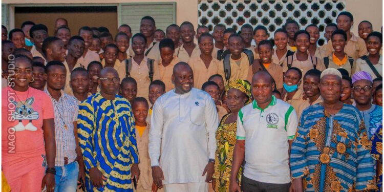 Promotion de l’éducation à Kilibo et Ikêmon : Moukaïla Amadou investit des millions pour accompagner les candidats