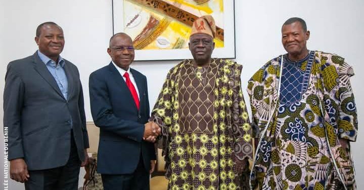 Assemblée Nationale du Bénin : échanges fructueux entre le président Vlavonou et le Révérend Pasteur Gossou Sodji