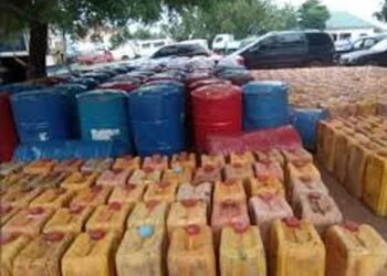 Kebbi : Les douanes nigérianes interceptent des camions béninois transportant de l&rsquo;essence de contrebande