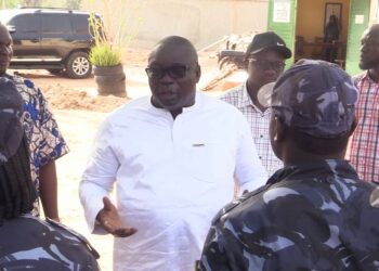 Infrastructures de sécurité : Le ministre Gbadamassi exige l&rsquo;accélération des travaux