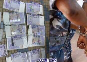 Coup de filet de la police républicaine à Dérassi : Un faux marabout arrêté pour escroquerie et détention de faux billets (les détails)