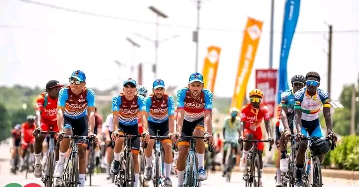 20e Tour Cycliste International du Bénin (4ème étape) : Le Néerlandais Wijfje Tom s’impose, Janse Van Rensburg reste leader