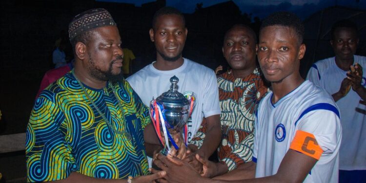 Apothéose du Tournoi des Médias Dynamique Sport : Le Révélateur soulève le trophée