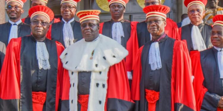 Cour suprême du Bénin : Voici les 05 nouveaux conseillers nommés
