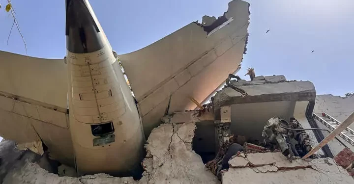 Drame aérien à Ahmedabad : Le vol Air India AI 171 s&rsquo;écrase, aucun survivant