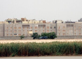 Crise au Moyen-Orient : L&rsquo;ambassade des États-Unis fermée après une attaque iranienne meurtrière en Israël