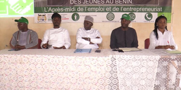 Opportunités pour la jeunesse : Bio Tchané détaille les succès du gouvernement Talon à Sèmèrè