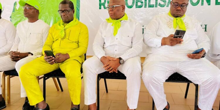Remobilisation politique dans les Collines en vue des élections de 2026 : Akponna marque son retour sur la scène politique