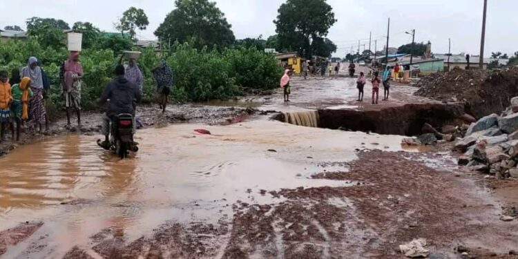 Montée des eaux pluviales au Nord Bénin : D&rsquo;énormes difficultés pour les usagers du tronçon N’Dali-Djougou