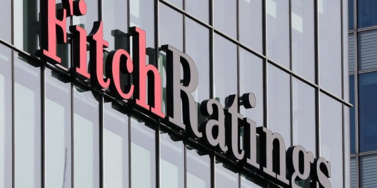 Finances publiques : Fitch dégrade la note de la France, alertant sur une dette hors de contrôle