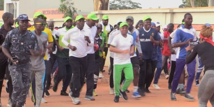 Let’s Go Gym à Parakou : ABT ET LE BLOC REPUBLICAIN RENFORCENT LES MUSCLES POUR LA VICTOIRE