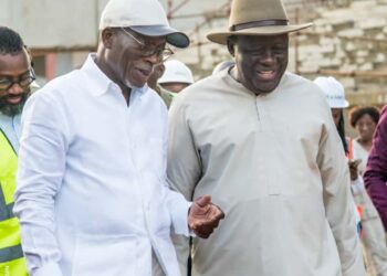 Chantier du futur joyau de Porto-Novo : Talon inspecte dans le détail le nouveau Parlement