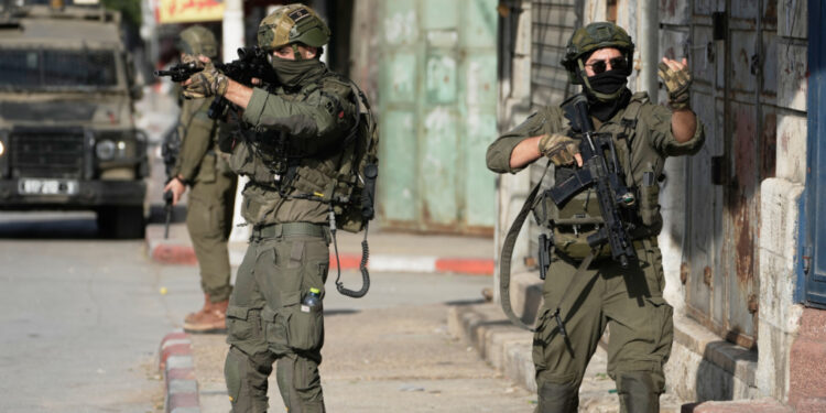 Syrie : L’incursion israélienne à Beit Jinn, une opération meurtrière qui divise