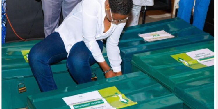 Élections communales 2026 : la CENA contrôle les dossiers du Bloc Républicain