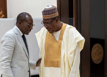  « Que lui et moi quittions la scène politique » : L’appel poignant de Talon pour briser la logique d’affrontement avec Boni Yayi