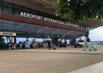 Sécurité menacée : Tirs et explosions près de l’aéroport de Niamey, la situation reste floue