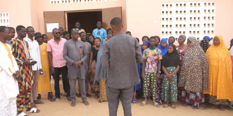 Tournée de concertation dans le Nord du Bénin : Le Fan Club Jeunes WARO 26 intensifie la mobilisation des populations pour le 12 avril