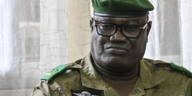Toumba sur le départ de Talon et les relations Bénin-Niger : CNSP/ COMME DU SABLE DANS LE CRANE