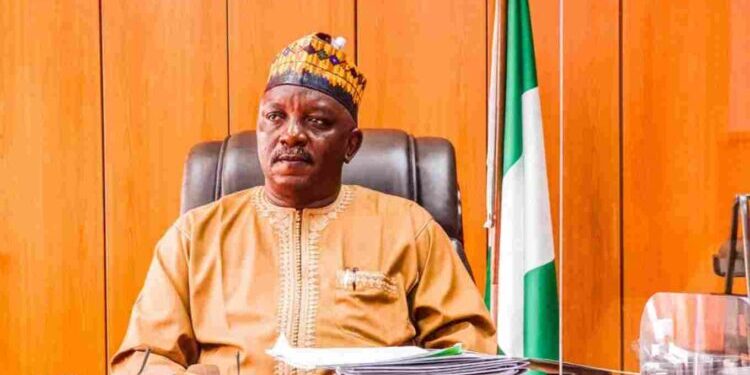 Nigeria : 75 ans de réclusion pour l’ex-ministre de l’Energie Saleh Mamman dans un scandale de détournement de fonds