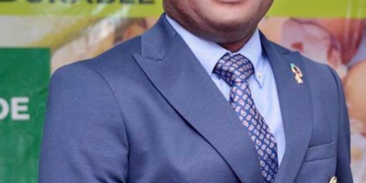 Lancement du projet AQUA BEN et transformation des vies dans le Plateau : Dr Olounlade apporte une solution innovante d&rsquo;accès à l&rsquo;eau potable