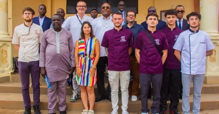 Abomey-Calavi : Le maire Koty accueille la mission vendéenne pour un partenariat éducatif ambitieux