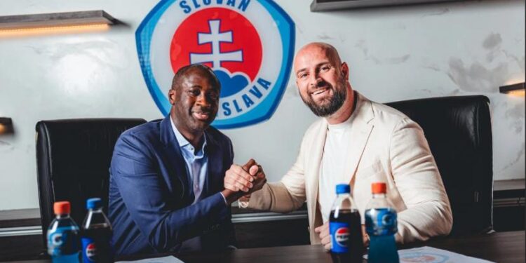 De Barcelone au banc du Slovan Bratislava : Yaya Touré se lance dans une nouvelle carrière