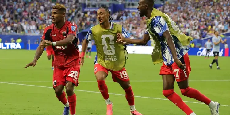 Mondial 2026/Cap-Vert – Uruguay : les Requins Bleus accrochent encore un géant (2-2)